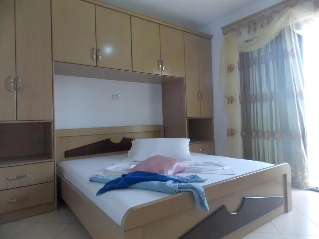 Apartment Natural Holiday Houses Ksamil