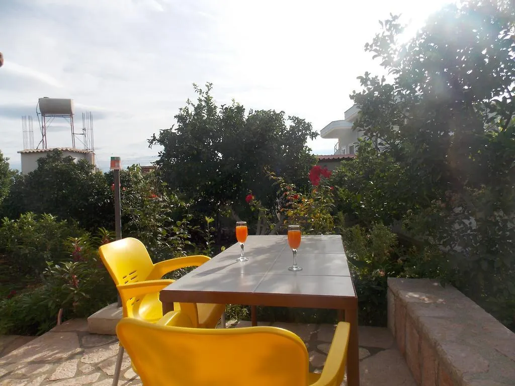 Apartment Natural Holiday Houses Ksamil