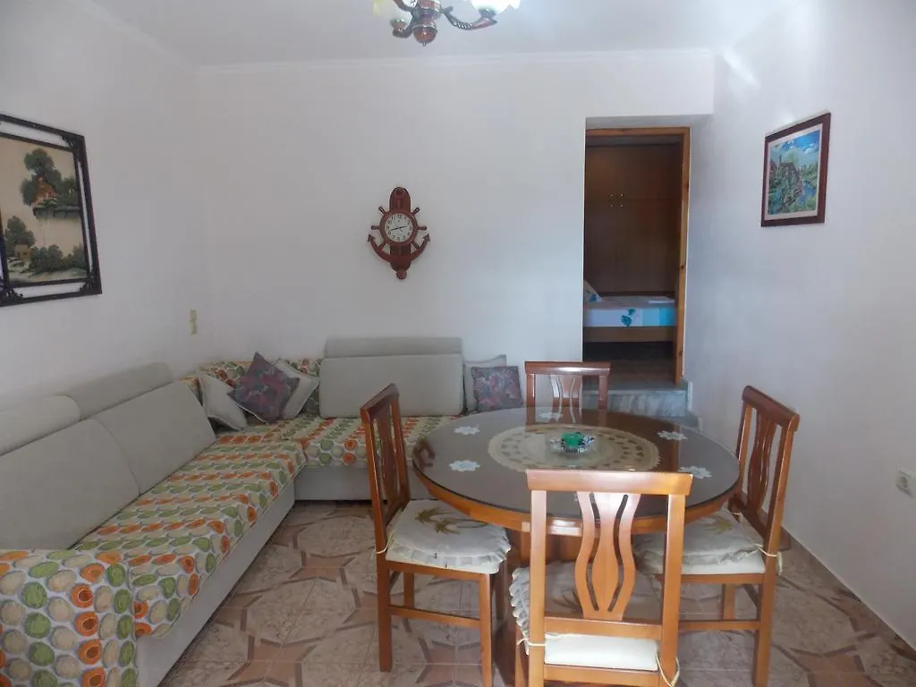 Apartment Natural Holiday Houses Ksamil Albania