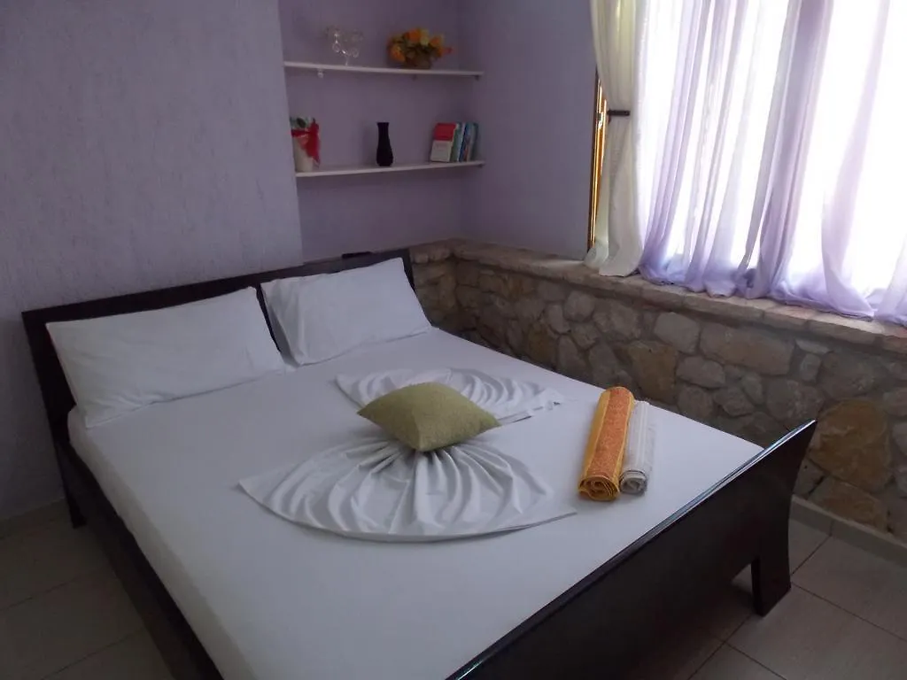 Apartment Natural Holiday Houses Ksamil Albania