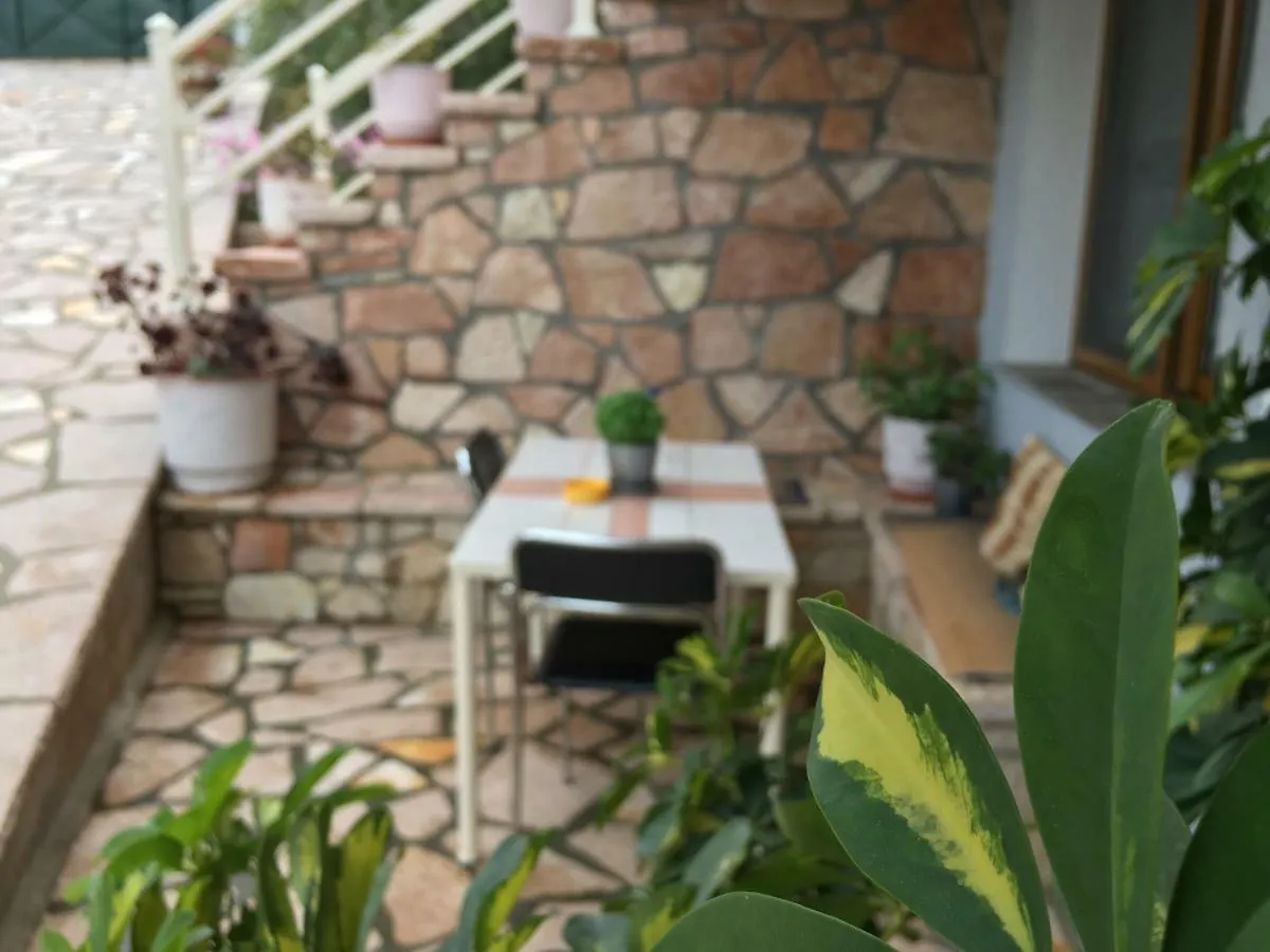 Apartment Natural Holiday Houses Ksamil