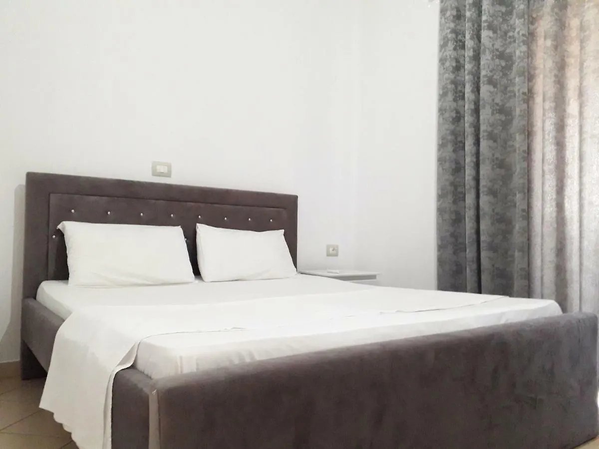 Natural Holiday Houses Ksamil