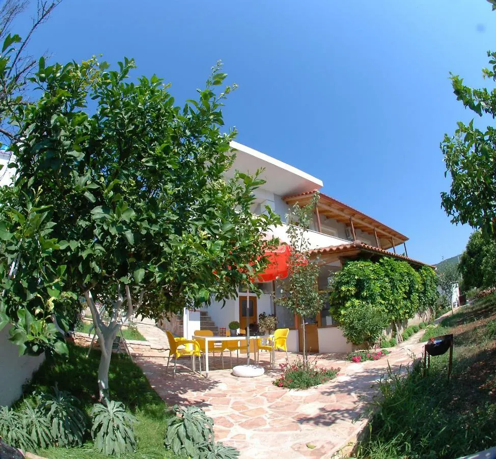 Apartment Natural Holiday Houses Ksamil