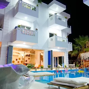 Relax Hotell