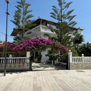 Garden Veli Apartment