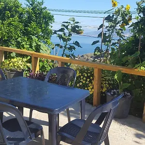 Emiljano Seaview Apartman